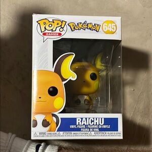 Funko Pokémon Raichu Vinyl Figure - Yellow and Brown